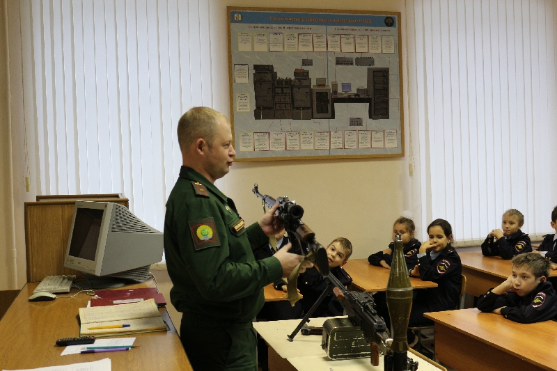 ИВО ПГУ проводит работу по военно-профессиональной ориентации молодёжи со школьниками г. Пензы